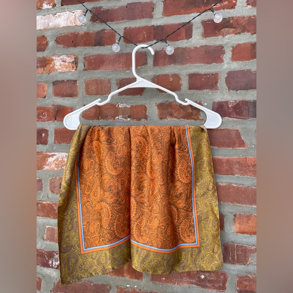 Faux silk ascot paisley